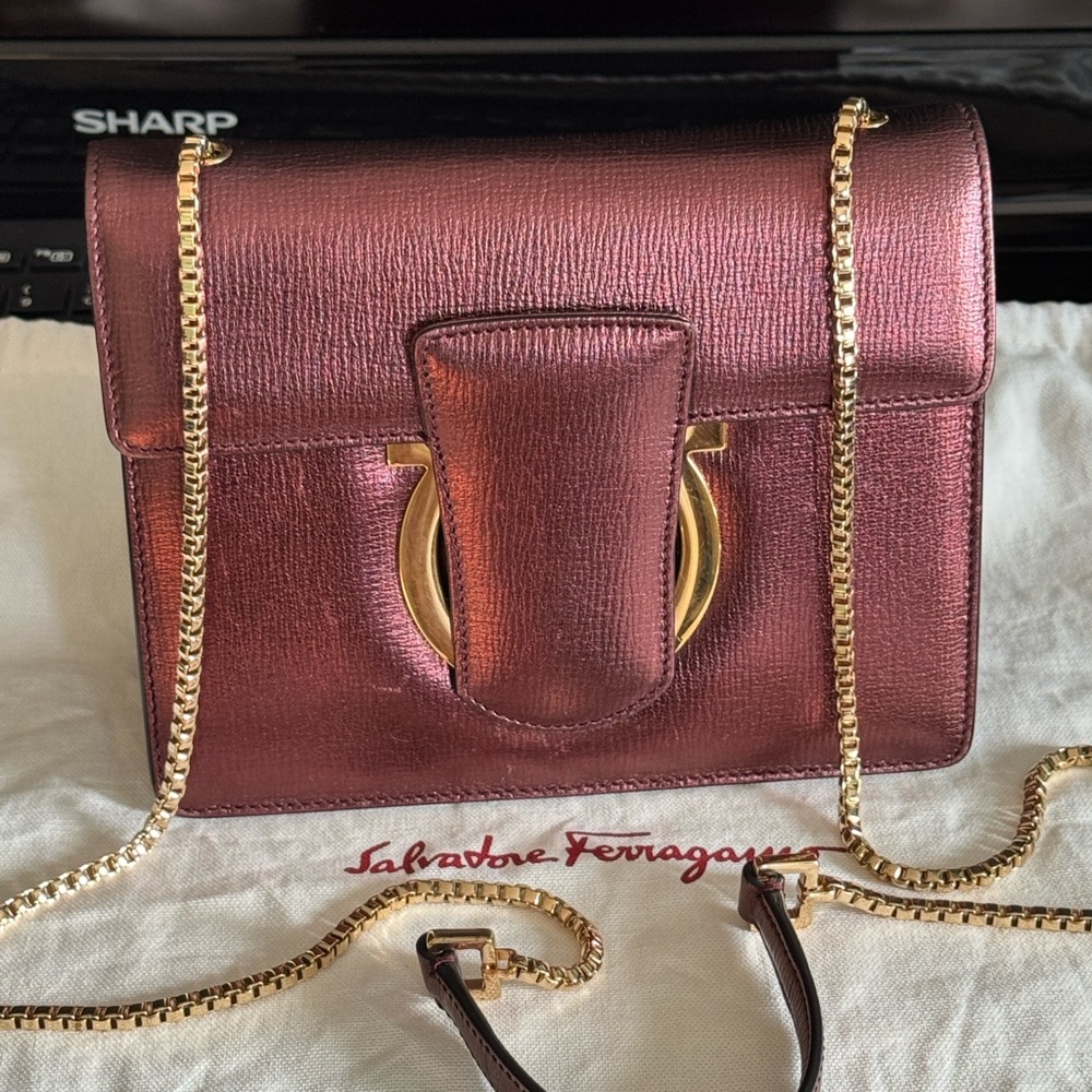 Authentic Salvatore Ferragamo Thalia across body bag
